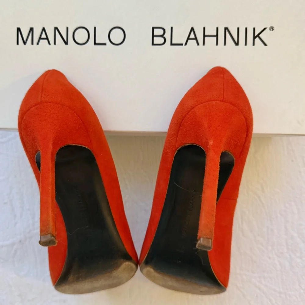 Manolo Blahnik Orange Suede Pumps Size 37 (US 7) Pointed Toe Stiletto Heels - Picture 9 of 13